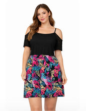 Load image into Gallery viewer, Plus size floral and lace cold shoulder dress
