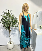 Load image into Gallery viewer, Beautiful halter style dress.
