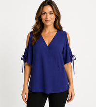 Load image into Gallery viewer, Blouse
