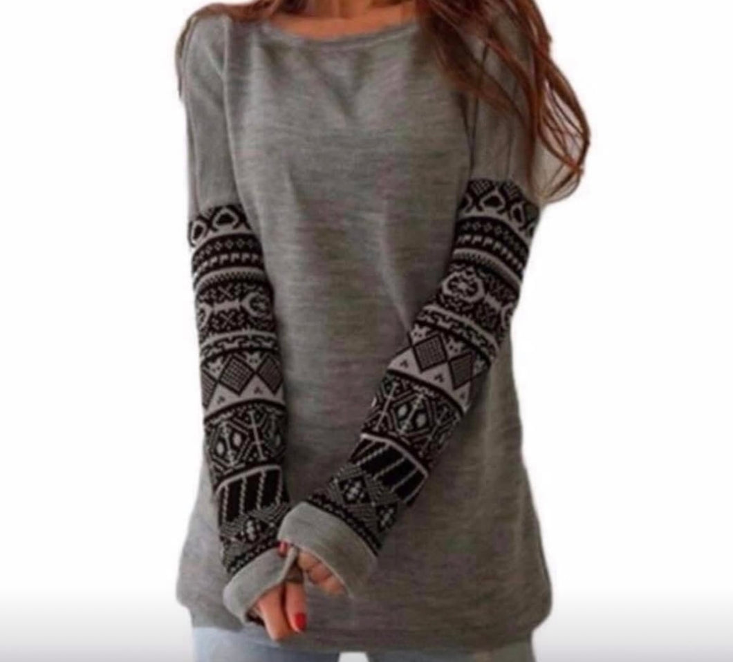 XXL tribal print sleeve sweater