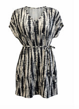 Load image into Gallery viewer, Striped one size dress

