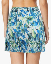 Load image into Gallery viewer, Floral patterned skorts
