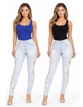 Load image into Gallery viewer, Jeans with lace insert
