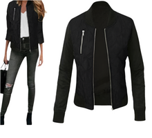 Load image into Gallery viewer, Light  quilted jacket with decorative upper zipper
