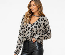Load image into Gallery viewer, Brown leopard print cut out long sleeve top
