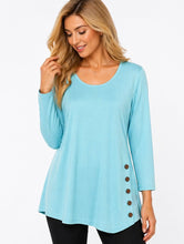 Load image into Gallery viewer, Tunic top with side buttons.
