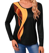 Load image into Gallery viewer, Black long sleeve top with pattern
