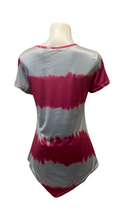 Load image into Gallery viewer, Tie dye v-neck top with irregular hem
