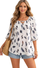 Load image into Gallery viewer, Feather pattern 1/2 sleeve blouse
