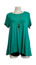 Load image into Gallery viewer, Green tee with necklace
