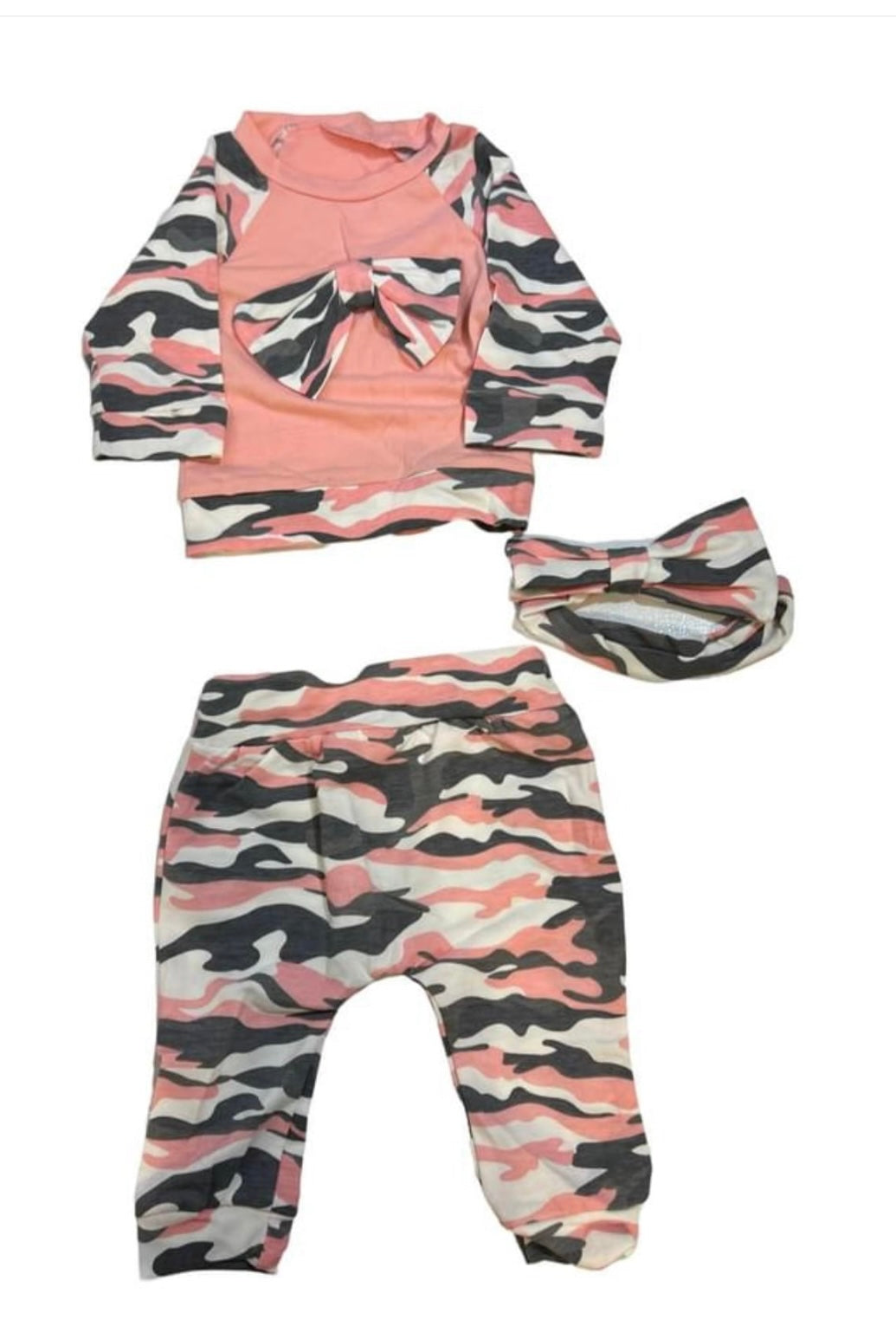 Baby pink camouflage set
