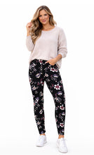 Load image into Gallery viewer, Ladies XL black floral regular leggings
