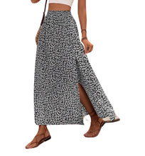 Load image into Gallery viewer, Ditsy floral long skirt with slit
