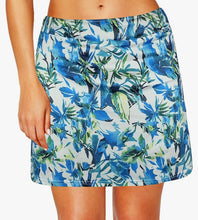 Load image into Gallery viewer, Floral patterned skorts
