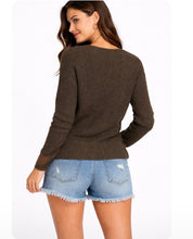 Load image into Gallery viewer, Dark grey cropped sweater with twist design
