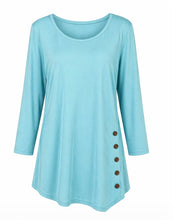 Load image into Gallery viewer, Tunic top with side buttons.
