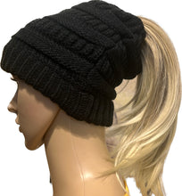 Load image into Gallery viewer, Adult/Teen Ponytail/Messy bun toque
