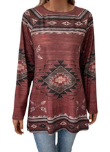 Load image into Gallery viewer, Long sleeve geometric print long top
