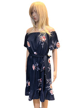 Load image into Gallery viewer, Off shoulder dress
