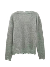 Load image into Gallery viewer, Scallop trim knit sweater
