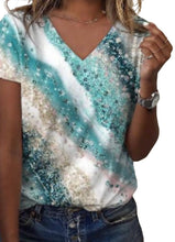 Load image into Gallery viewer, Green patterned short sleeve tee
