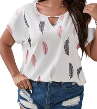 Load image into Gallery viewer, Plus size white feather print blouse
