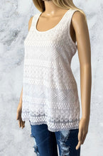 Load image into Gallery viewer, White tank top with lace front
