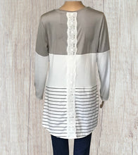 Load image into Gallery viewer, Long top with stripes and crochet back
