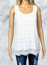 Load image into Gallery viewer, White tank top with lace front
