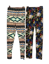 Load image into Gallery viewer, Patterned one size ladies leggings
