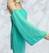 Load image into Gallery viewer, Green off shoulder dress with lining
