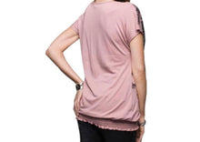 Load image into Gallery viewer, Short sleeve top with pattern &amp; sequins
