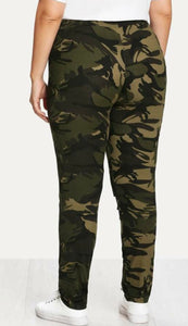 Plus size camouflage ripped leggings