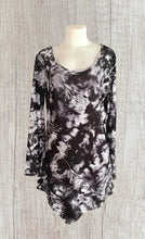 Load image into Gallery viewer, Patterned long sleeve dress with asymmetrical hem
