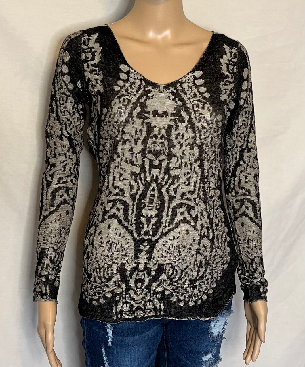 Grey textured print long sleeve sweater