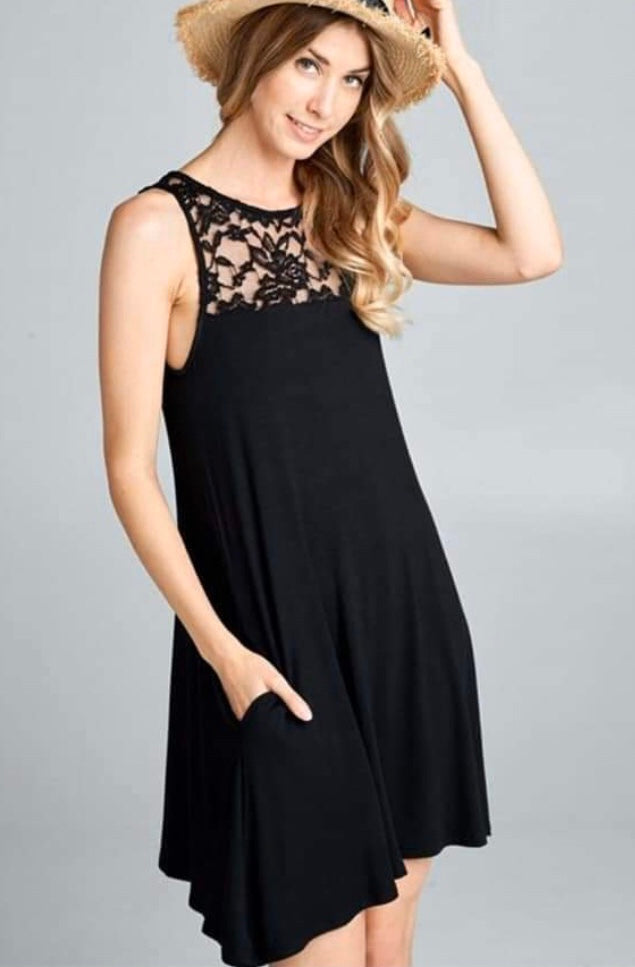 Plus size dress with pockets