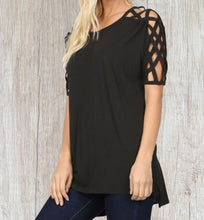 Load image into Gallery viewer, Criss cross sleeve top.
