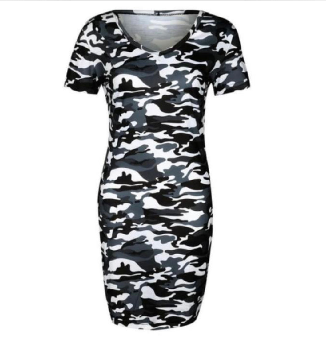 Short sleeve grey camouflage dress with v neck