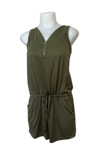 Romper with pockets and front zipper