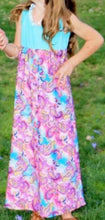 Load image into Gallery viewer, Mom &amp; Me maxi dresses
