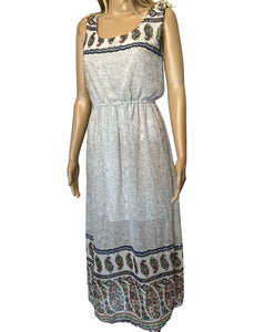 Long dress with pattern and lining