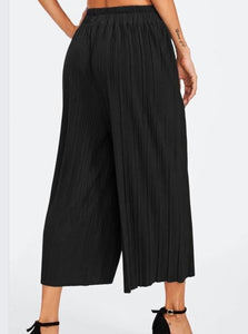 Pleated capris.