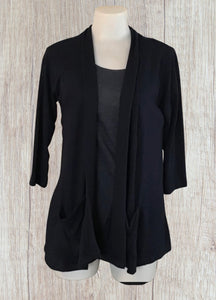 Lightweight 3/4 sleeve navy cardigan with front pockets