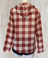 Load image into Gallery viewer, Lightweight plaid hoodie with front pocket
