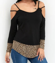 Load image into Gallery viewer, Long sleeve top with leopard print
