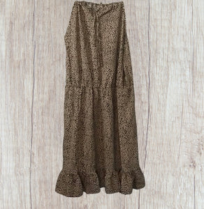 Brown spotted dress with ruffle