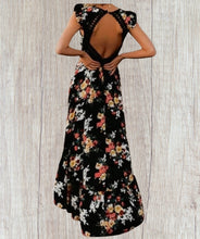 Load image into Gallery viewer, Floral dress with open back
