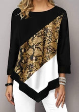 Load image into Gallery viewer, Tunic top with animal print
