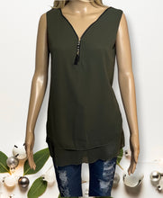 Load image into Gallery viewer, Sleeveless top with zipper and back criss cross
