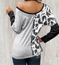 Load image into Gallery viewer, Grey spotted/striped colorblock blouse
